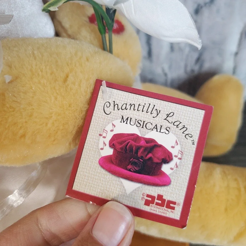 PBC International‎ Bride Bear Singing Plush Doll Sings Going To The Chapel VIDEO